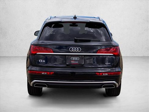 Certified 2025 Audi Q5 2.0T Premium Plus w/ Premium Plus Package AWD/4WD image 6