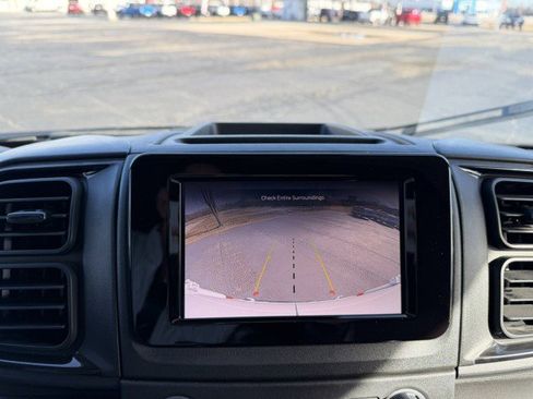 Used 2025 RAM ProMaster 2500 w/ Convenience Group image 21