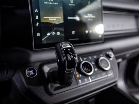 Used 2024 Land Rover Defender 90 Carpathian Edition image 30