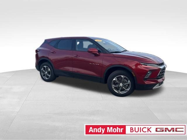 Used 2025 Chevrolet Blazer LT FWD image 6