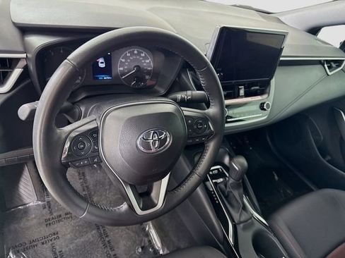 Certified 2025 Toyota Corolla SE FWD image 9