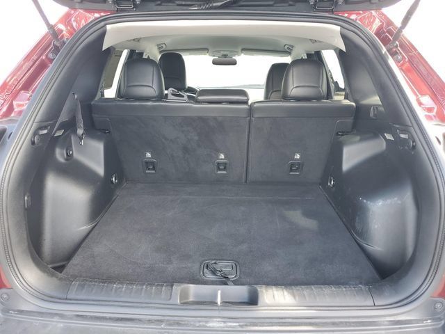 Used 2020 Jeep Cherokee Latitude Plus FWD image 28