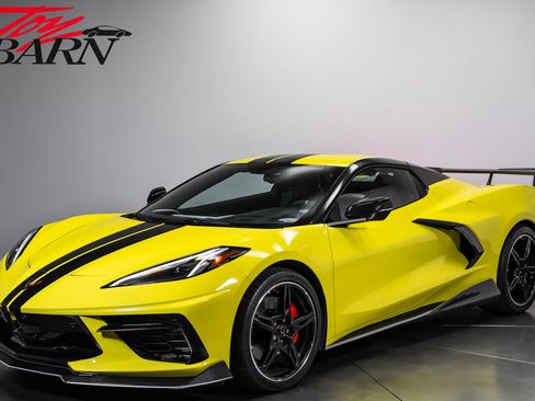 Used 2021 Chevrolet Corvette Stingray Premium Conv w/ Z51 Performance Package RWD image 9