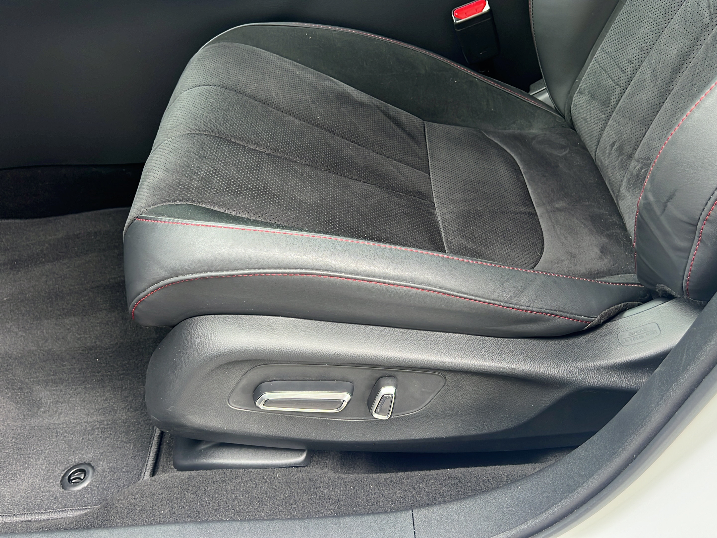 Used 2025 Acura ADX A-Spec FWD image 17