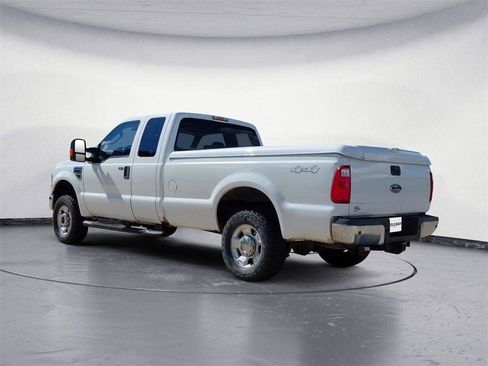 Used 2010 Ford F250 XLT image 16