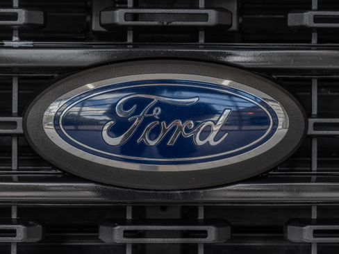 Used 2021 Ford F150 XLT w/ Equipment Group 301A Mid AWD/4WD image 5