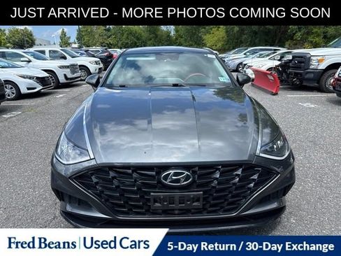 Used 2022 Hyundai Sonata SEL FWD image 2