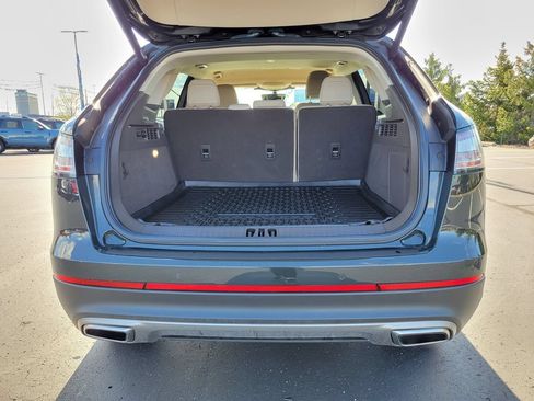 Used 2022 Lincoln Nautilus AWD w/ Premium Package image 24