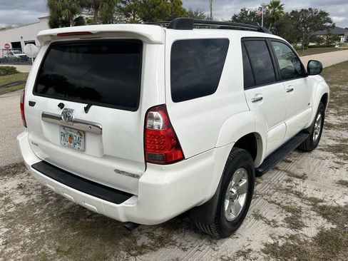 Used 2007 Toyota 4Runner SR5 image 8