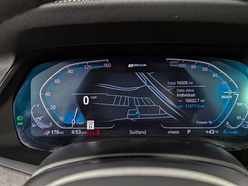 Certified 2023 BMW X5 xDrive45e w/ Executive Package image 32