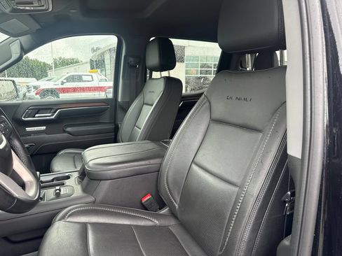 Used 2024 GMC Sierra 1500 Denali w/ Technology Package RWD image 22