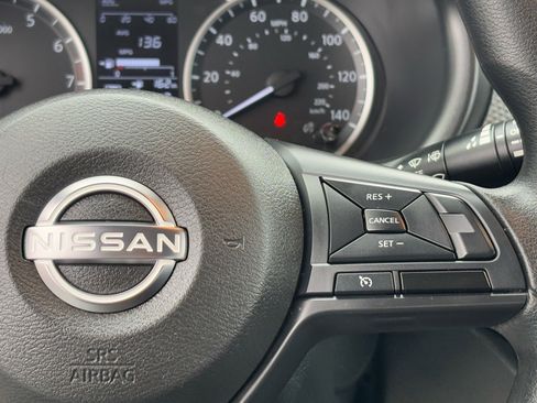 Used 2024 Nissan Kicks S image 21