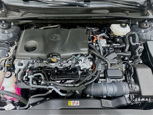 Used 2025 Toyota Camry LE FWD image 29