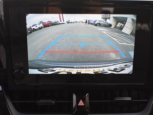 Used 2024 Toyota Corolla LE image 24