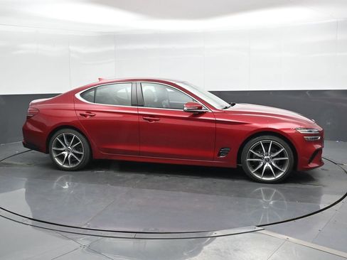 Used 2023 Genesis G70 2.0T image 5