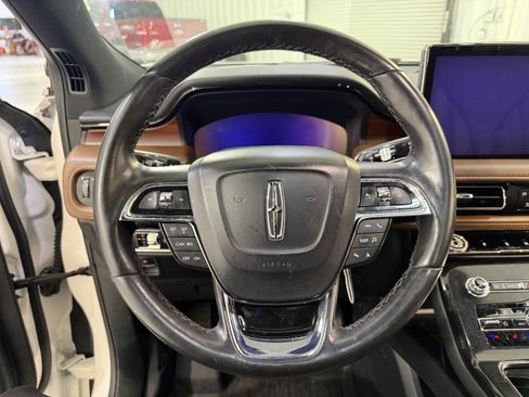Used 2023 Lincoln Nautilus Reserve w/ Luxury Package FWD image 16