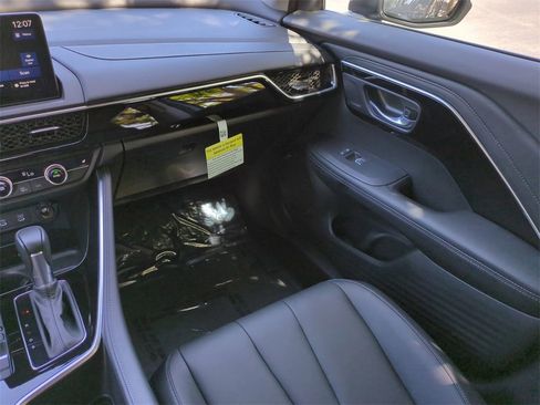 Certified 2025 Acura ADX AWD image 17