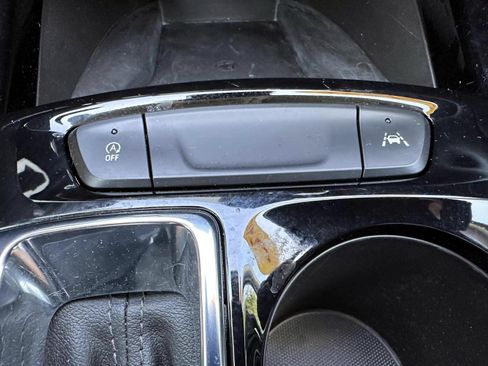 Used 2025 Chevrolet Trax ACTIV w/ Sunroof Package FWD image 27