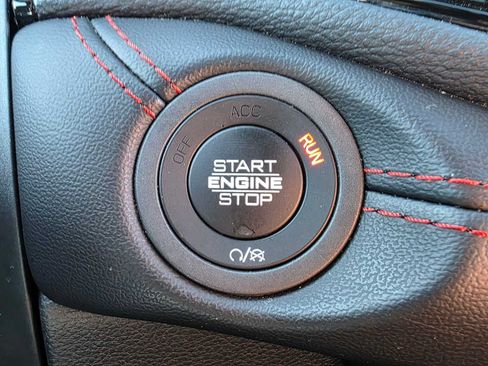 Used 2025 Dodge Durango GT AWD/4WD image 33