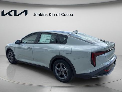 New 2026 Kia K4 FWD image 7