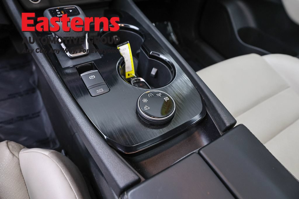 Used 2023 Nissan Rogue SV w/ SV Premium Package AWD/4WD image 22
