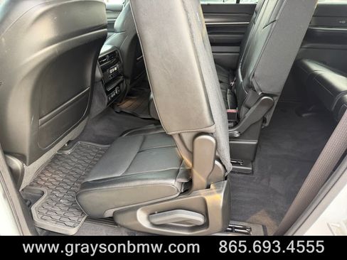 Used 2024 Jeep Wagoneer Series II w/ Convenience Group I AWD/4WD image 16