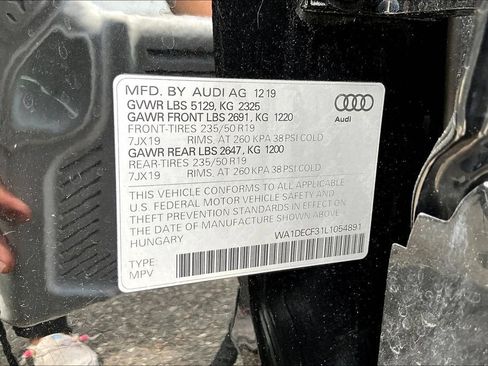 Used 2020 Audi Q3 2.0T Premium w/ Convenience Package AWD/4WD image 19