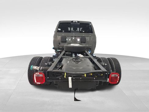 New 2026 RAM 5500 Tradesman AWD/4WD image 21