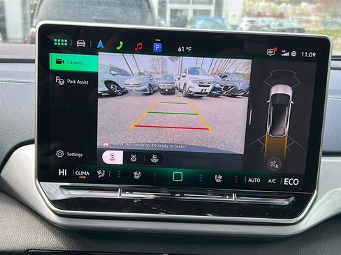 New 2025 Volkswagen ID.4 Pro S AWD/4WD image 16