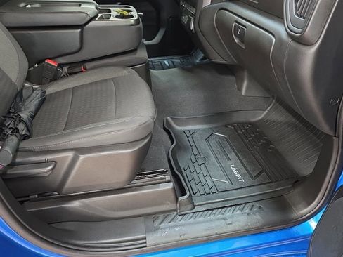 Used 2022 Chevrolet Silverado 1500 Custom image 12