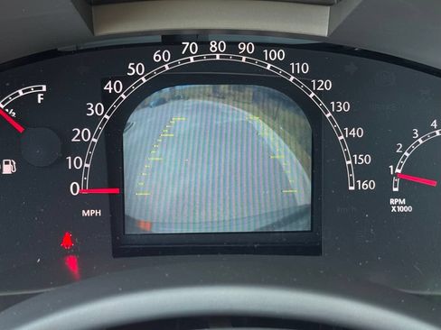 Used 2007 Chrysler Pacifica Touring FWD image 5