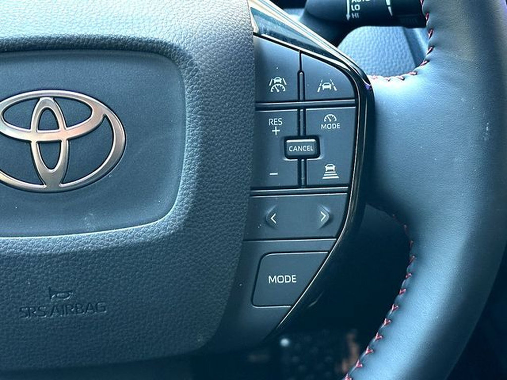Used 2025 Toyota Prius Plug-In Hybrid FWD image 23