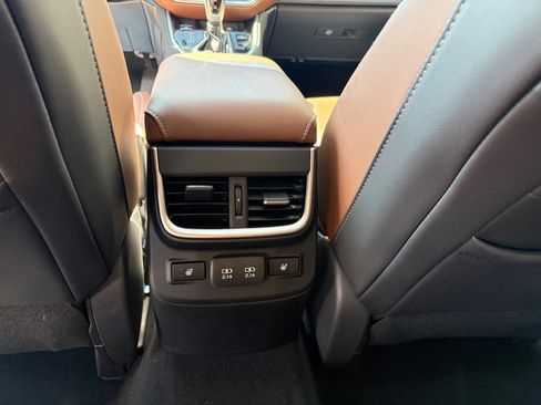 Used 2022 Subaru Outback Touring image 22