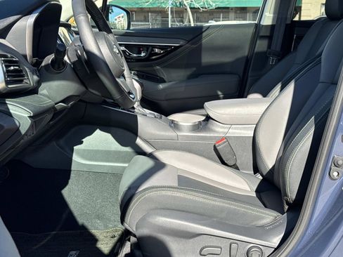 Used 2025 Subaru Outback Onyx Edition image 15
