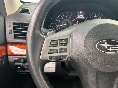 Used 2012 Subaru Outback 2.5i Limited w/ Moonroof Pkg AWD/4WD image 23