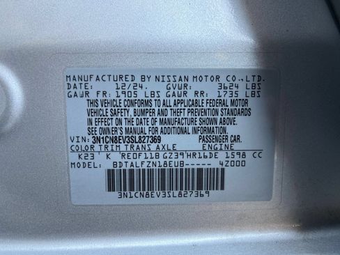 Used 2025 Nissan Versa SV FWD image 34