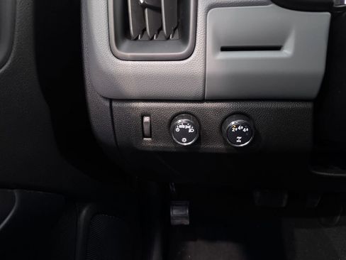 Certified 2022 Chevrolet Colorado W/T w/ Custom Special Edition image 21