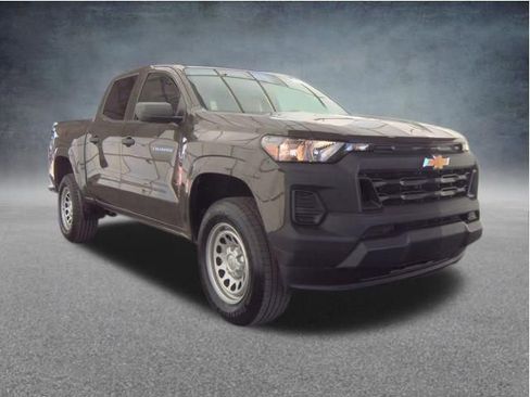 Used 2023 Chevrolet Colorado W/T RWD image 33