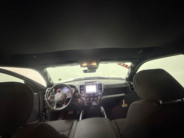 New 2027 RAM 1500 Express AWD/4WD image 16