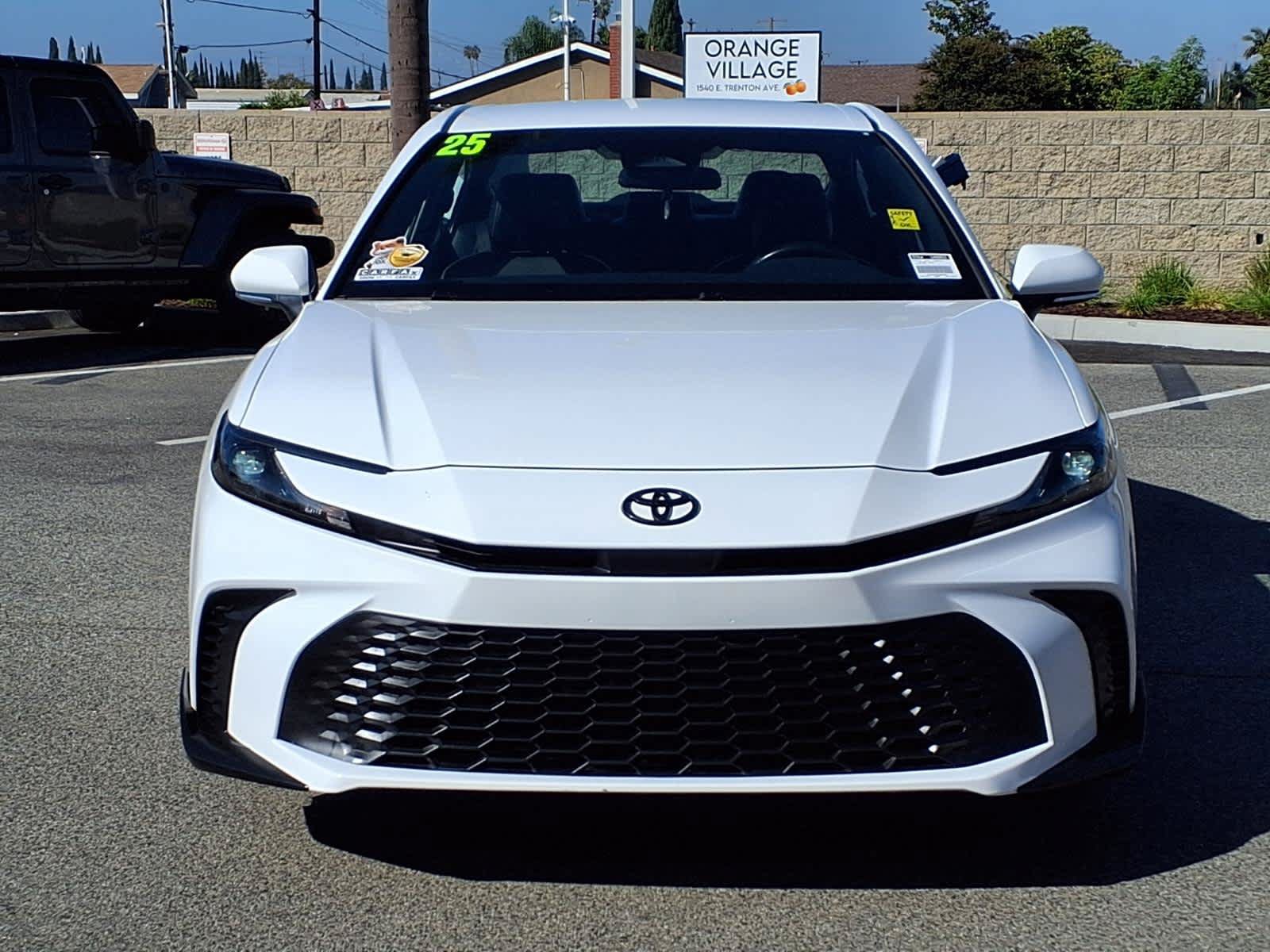 Certified 2025 Toyota Camry SE FWD image 2