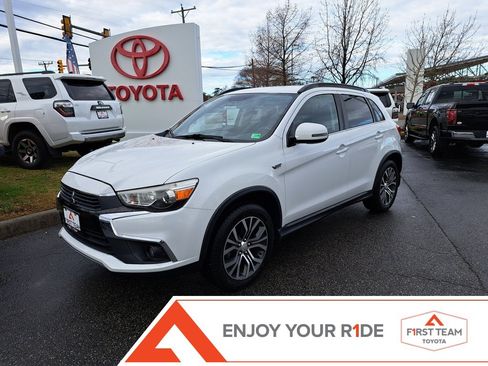 Used 2016 Mitsubishi Outlander Sport SEL image 1