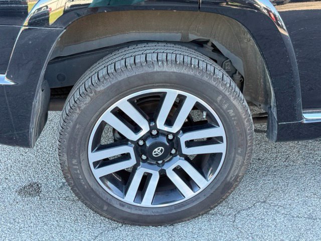 Used 2021 Toyota 4Runner Limited AWD/4WD image 11