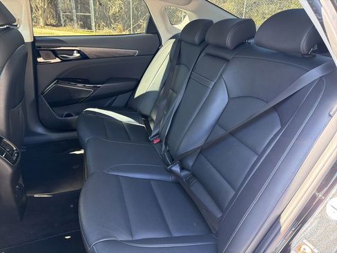 Used 2020 Kia Cadenza Technology image 17