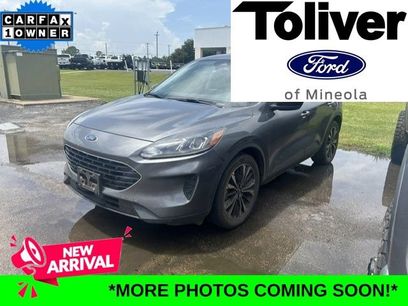 Used 2022 Ford Escape SE w/ SE Sport Appearance Package