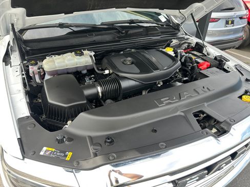 Used 2025 RAM 1500 Laramie image 31