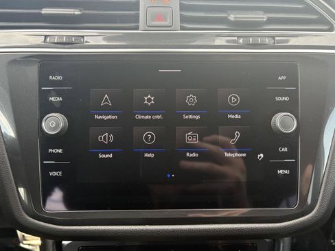 Used 2023 Volkswagen Tiguan SE R-Line FWD image 15