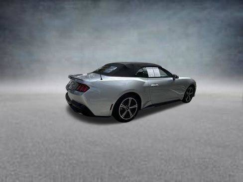Used 2025 Ford Mustang Premium RWD image 7