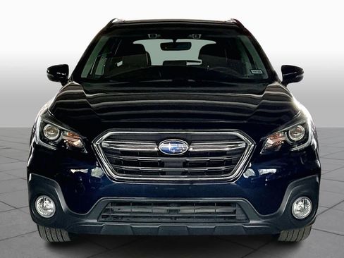 Used 2018 Subaru Outback 3.6R Touring image 4