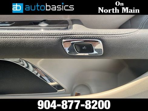 Used 2017 Lincoln Continental Select FWD image 16