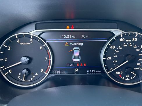Used 2025 Nissan Altima 2.5 SV FWD image 41